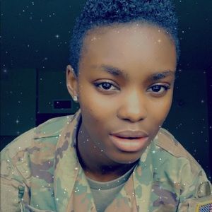 Meet your Posher, Karina